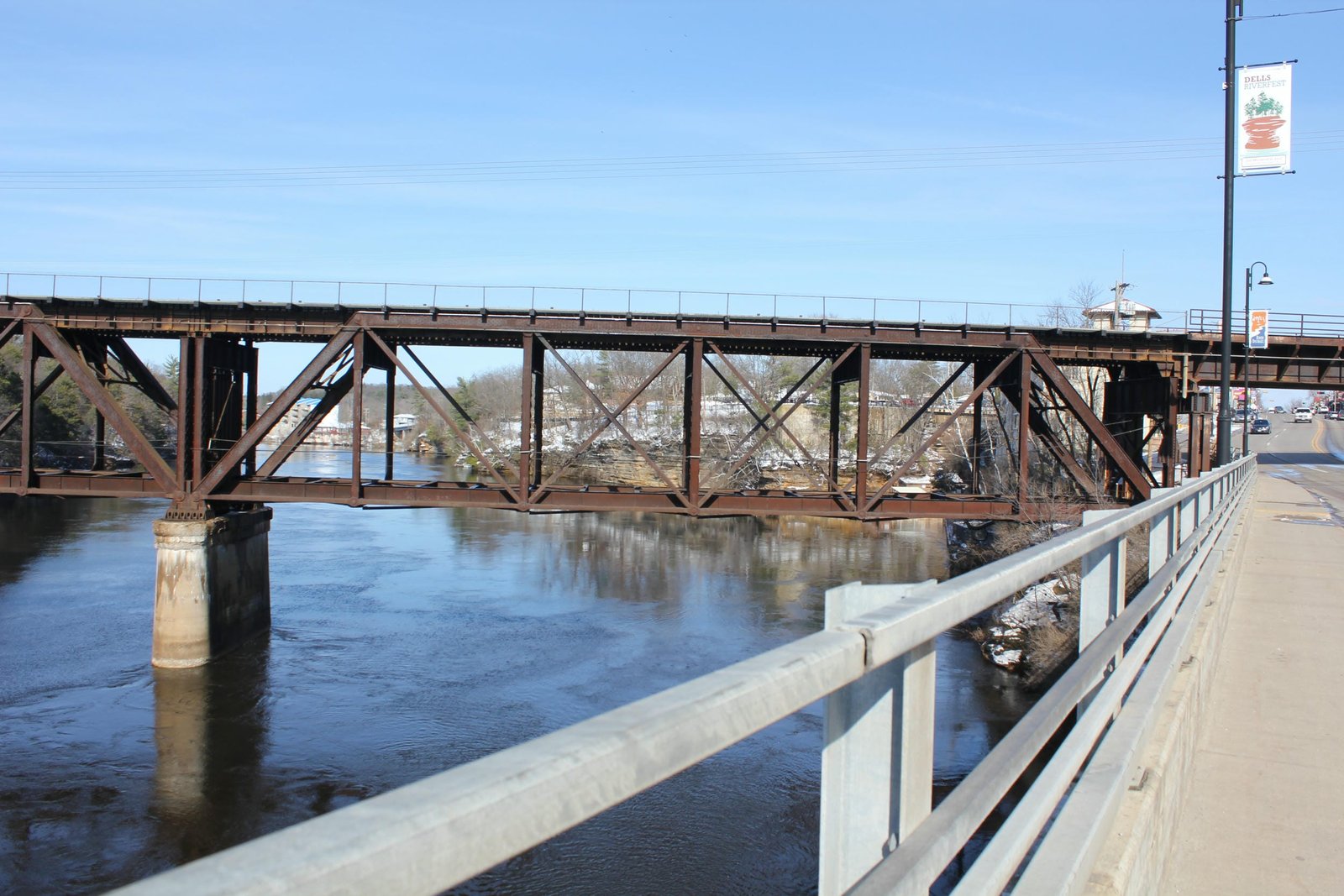 East span